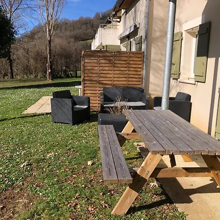 Lejlighed Joli Rez De Jardin Au Bord De La Riviere. Pierrefiche (Aveyron)
